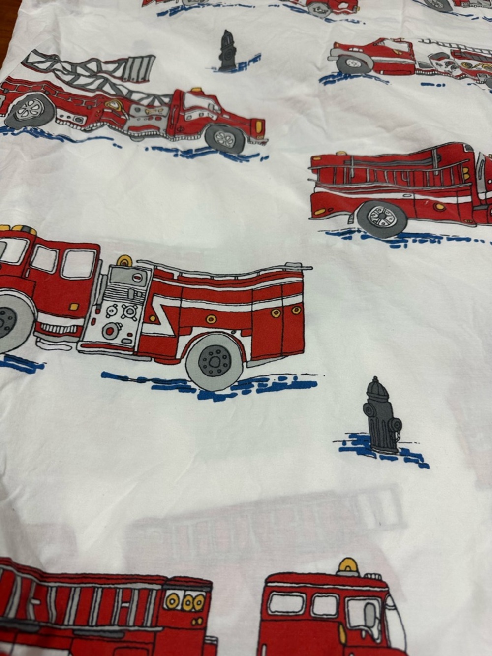 Like new! The Company Store twin fire truck duvet - Picture 6 of 6